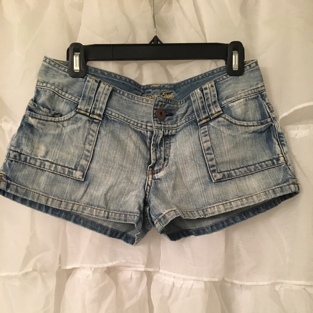 American Eagle Size 4 Shorts